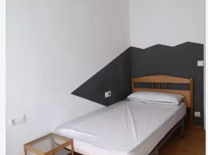 Habitación de Piso para compartir en O Burgo - Campus Universitario
