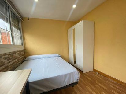 Bedroom of Flat to share in L'Hospitalet de Llobregat  with Air Conditioner, Heating and Furnished