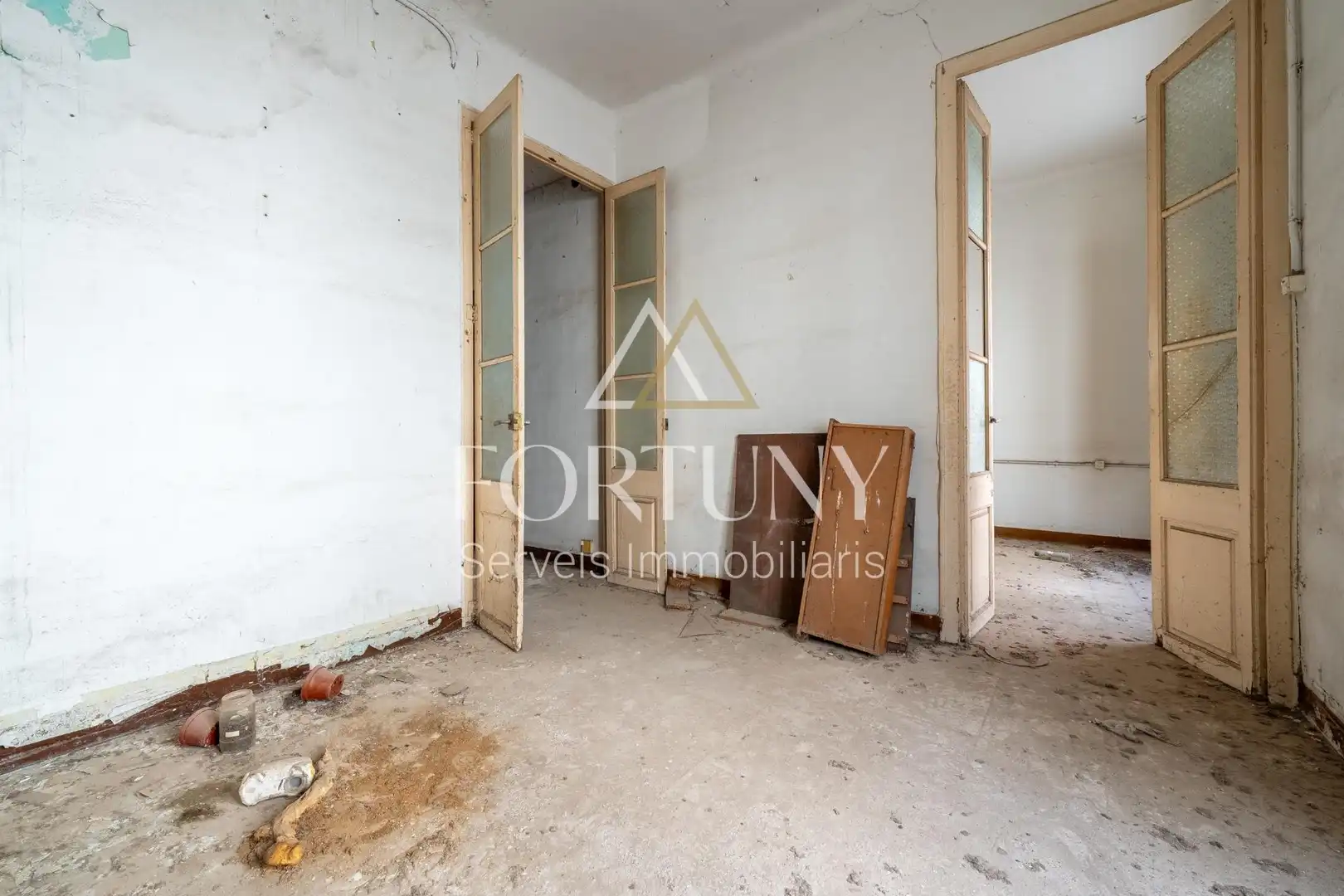 Edificio en venta en TORRES JORDI, L'Espluga de Francolí