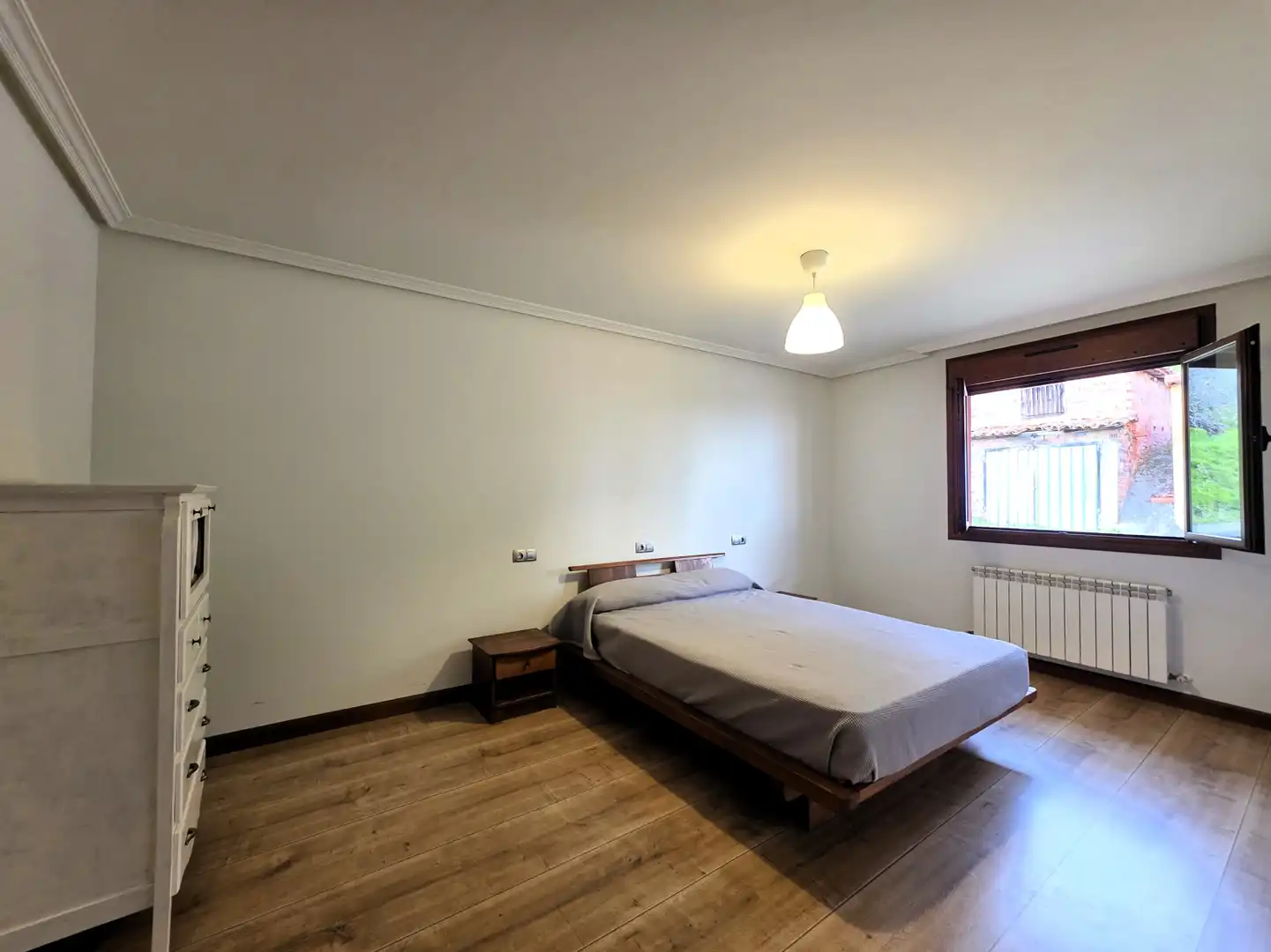 Bedroom of Houses for sale in Nava  with Heating, Private garden and Terrace