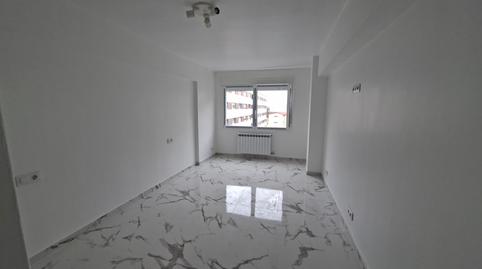 Photo 2 of Flat to rent in Rúa de Urzáiz, 91, Fátima, Vigo