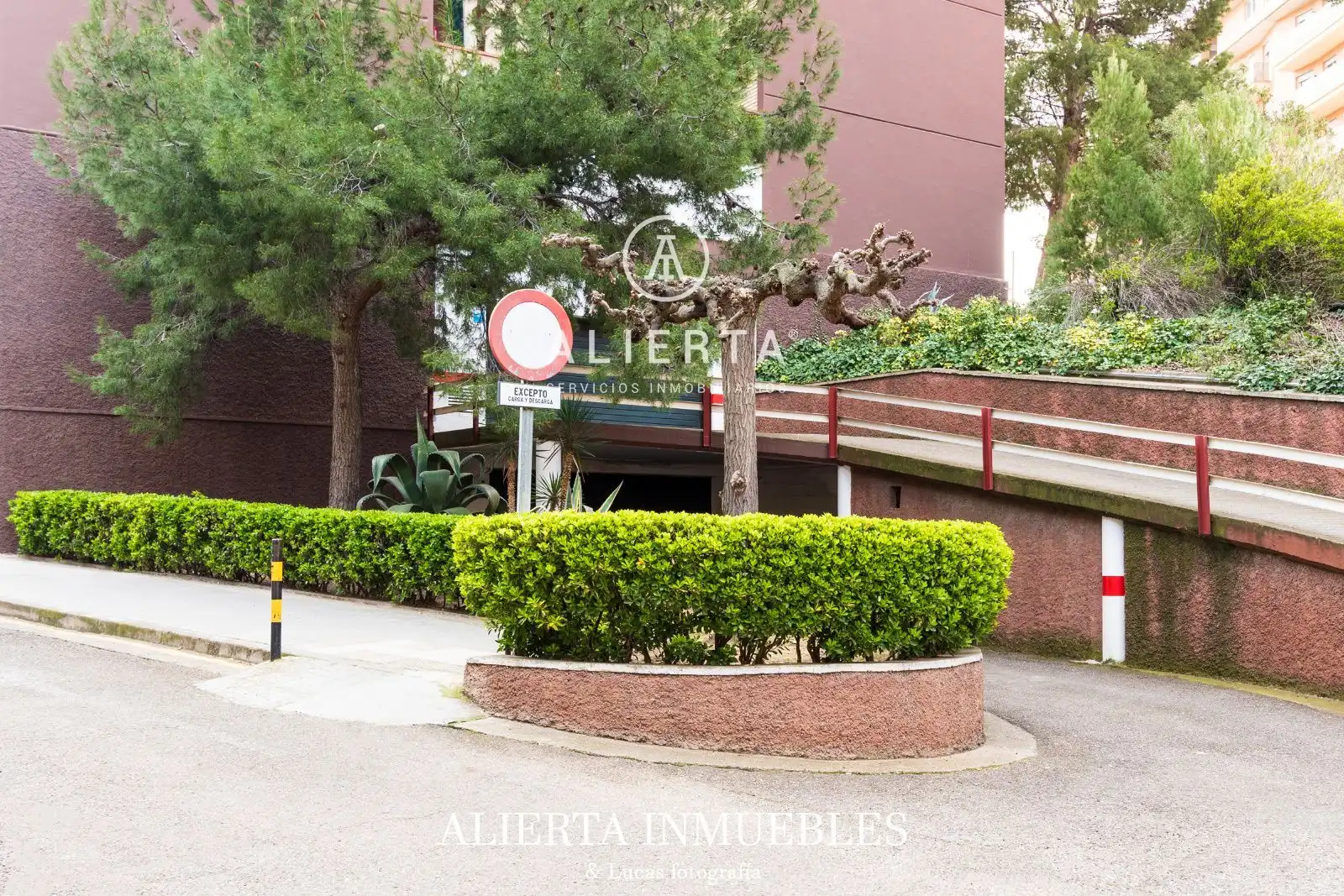 Exterior view of Flat for sale in Zaragoza  with Heating, Terrace and Swimming Pool