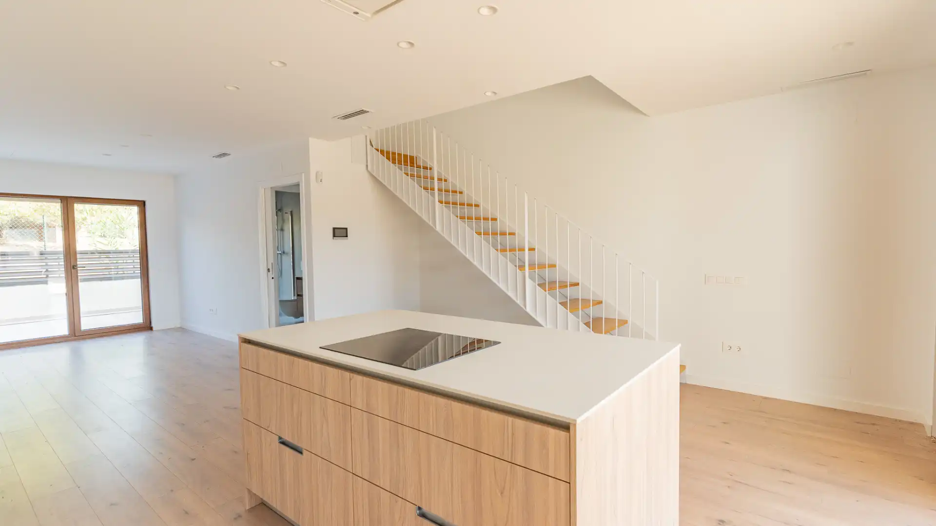 Casa amb jardí en venda a Carrer de Guifré el Pilós 26, imagen 4