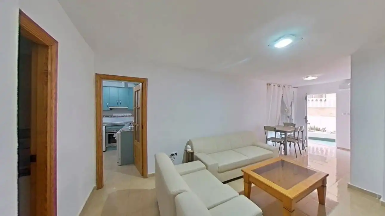 Sala d'estar de Planta baixa en venda en Torrevieja amb Aire condicionat, Calefacció i Jardí privat