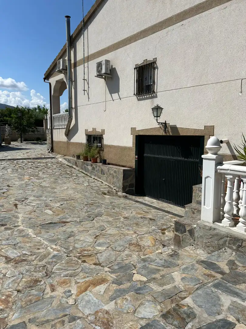 Vista exterior de Casa o chalet en venta en Jaén con Aire acondicionado, Calefacción y Jardín privado