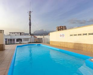 Swimming pool of Apartment for sale in Benidorm  with Heating and Community pool