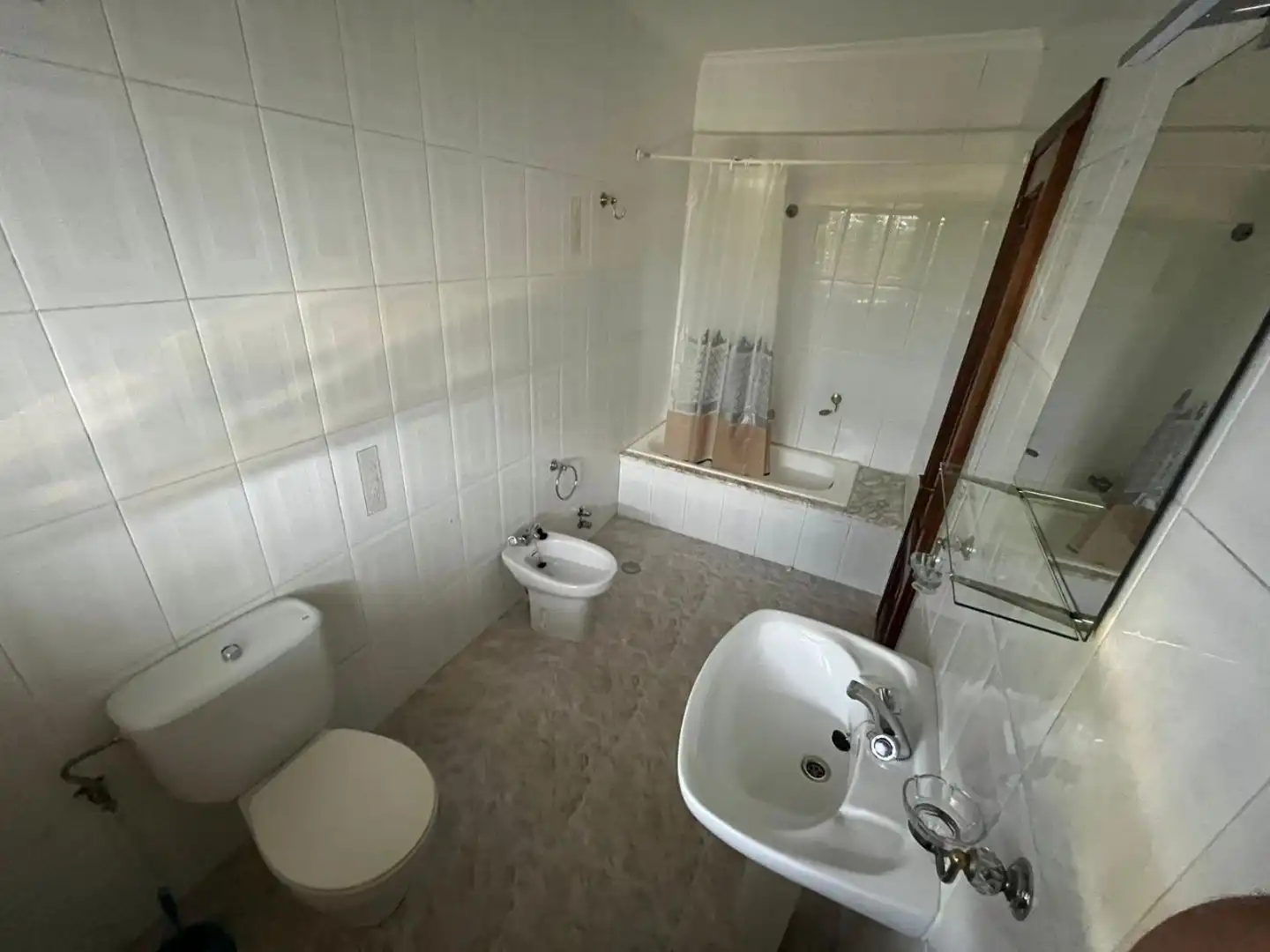 Bathroom of Flat for rent in Burela  with Furnished, Oven and Washing machine