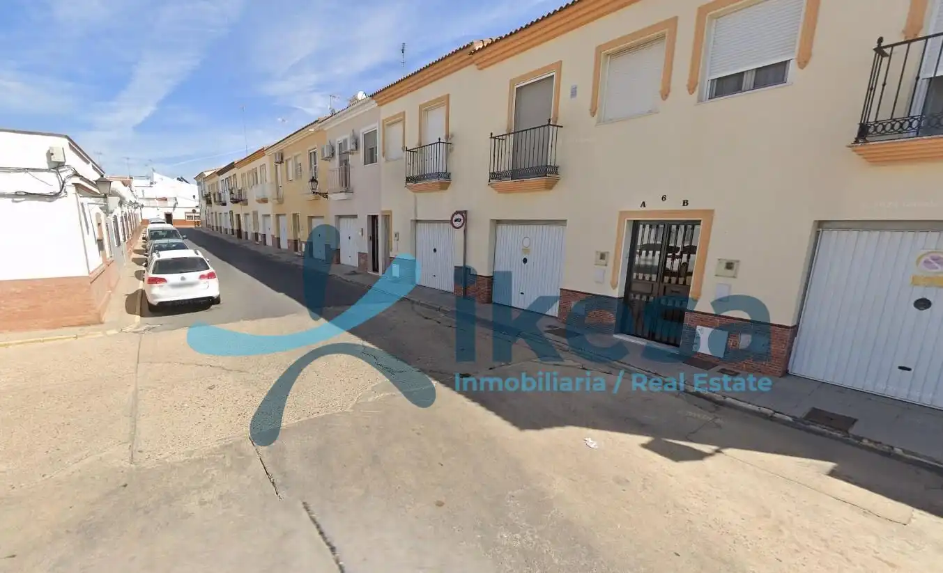 Casa adosada en venta en Rociana del Condado