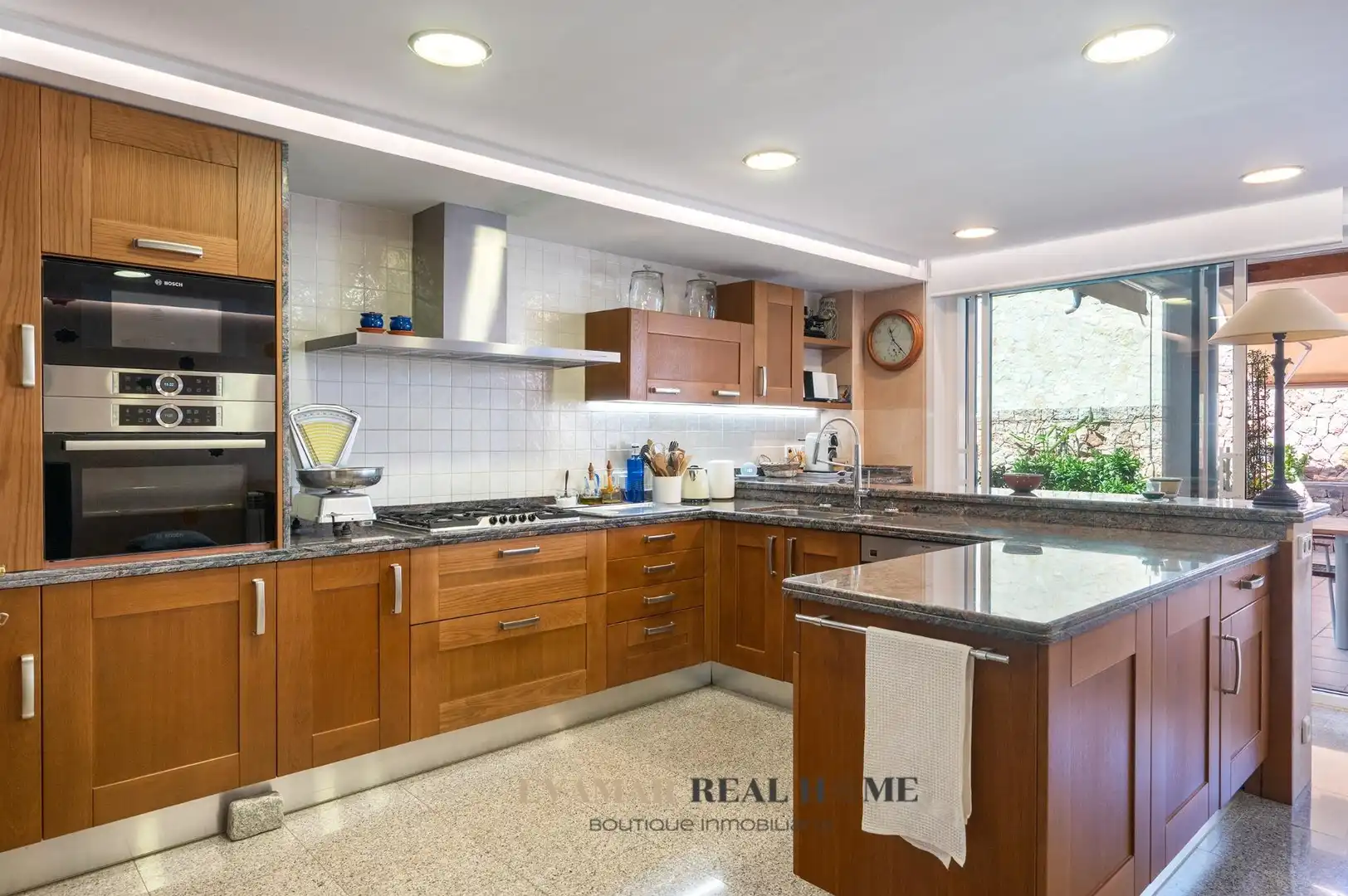 Cuina de Casa o xalet en venda en Marratxí amb Aire condicionat, Calefacció i Jardí privat