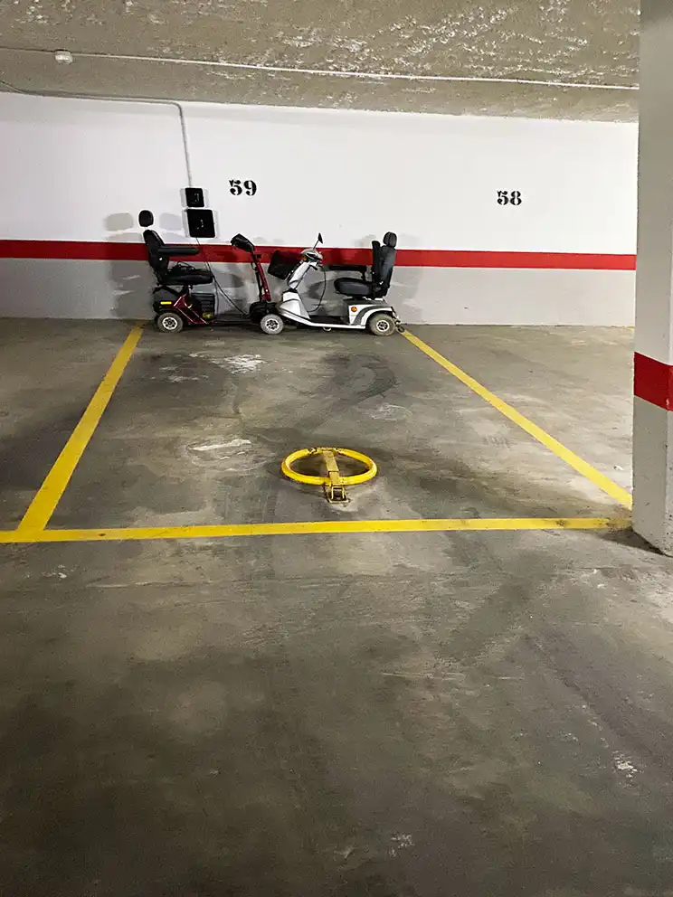 Parking de Piso en venta en Jávea / Xàbia con Aire acondicionado, Jardín privado y Trastero