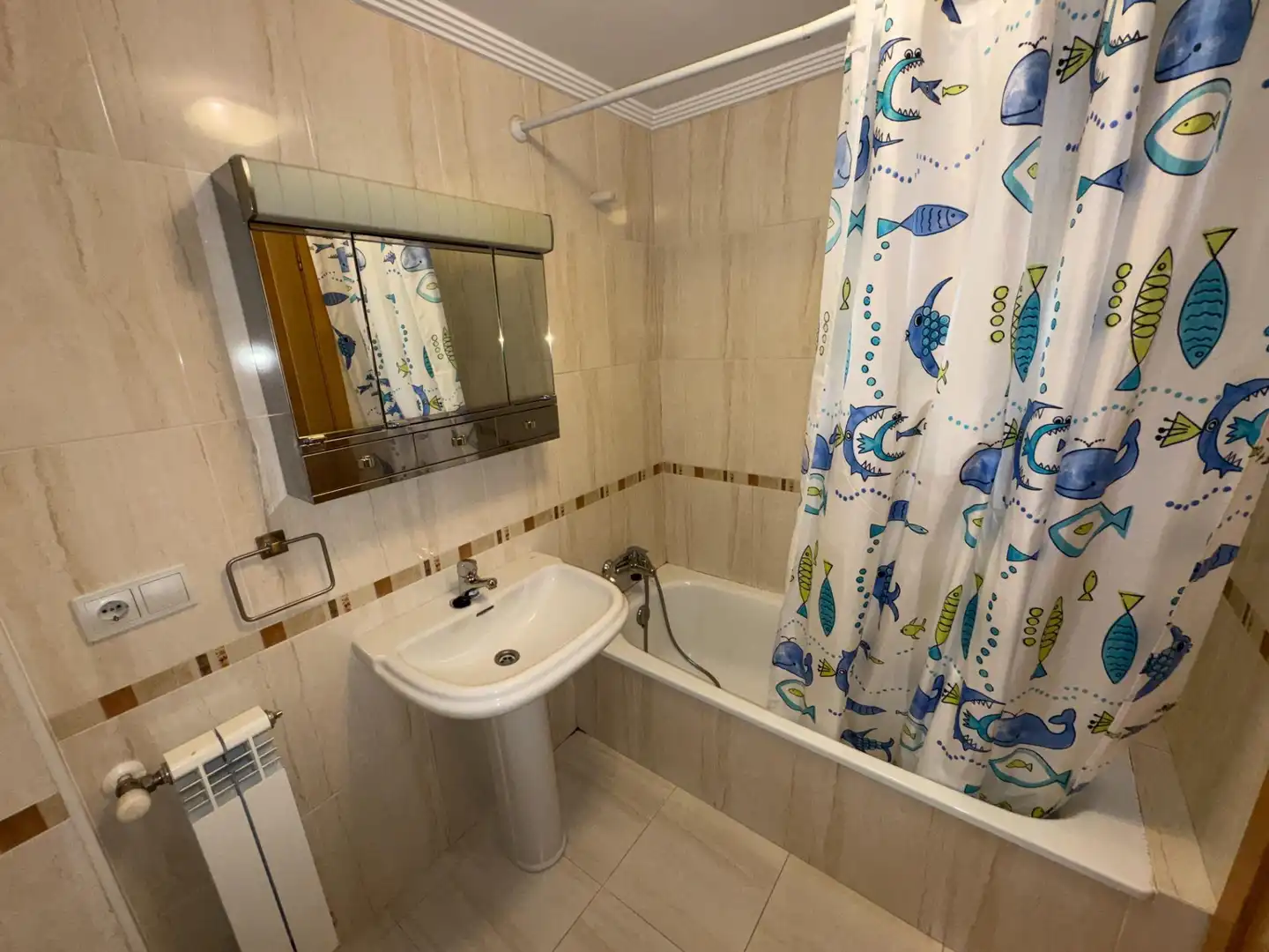 Bathroom of Flat for rent in Ponferrada  with Heating, Storage room and Furnished