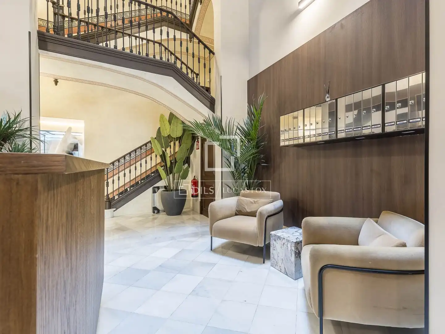 Flat for sale in Barcelona  with Air Conditioner, Heating and Parquet flooring