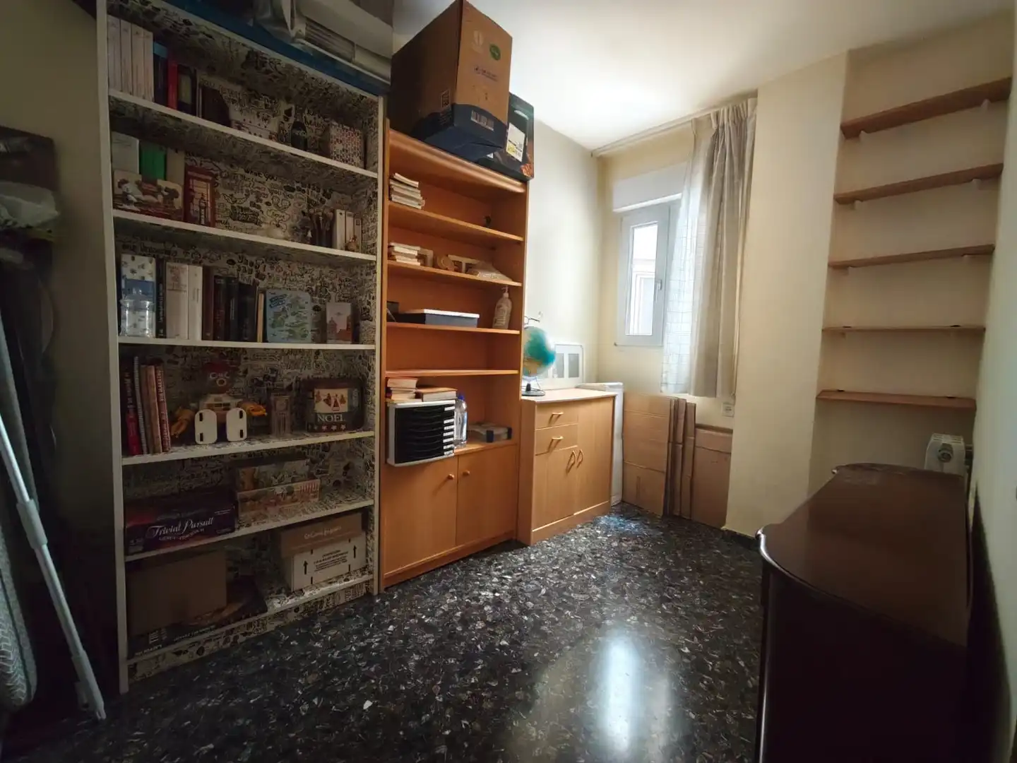 Flat for sale in Valencia  with Air Conditioner, Furnished and Oven