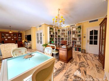 Piso con ascensor en venta en Paseo Virgen de Linarejos