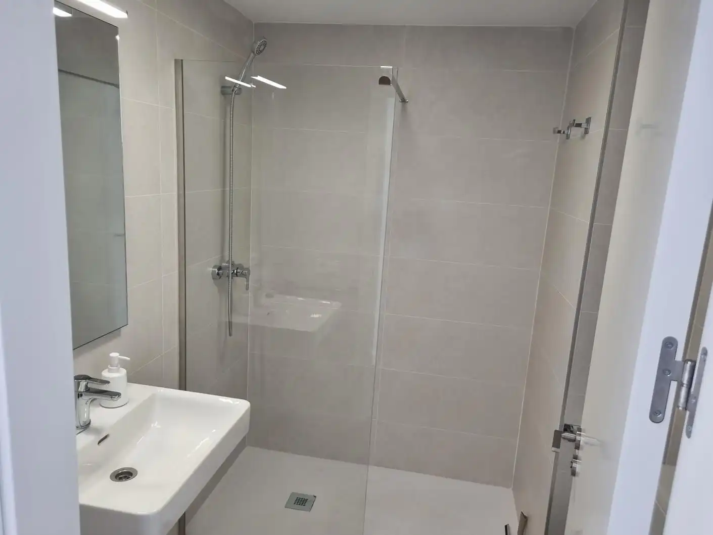 Baño de Apartamento en venta en Torrox con Aire acondicionado, Calefacción y Terraza