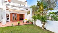 Jardí de Apartament en venda en Chiclana de la Frontera amb Jardí privat, Terrassa i Piscina comunitària