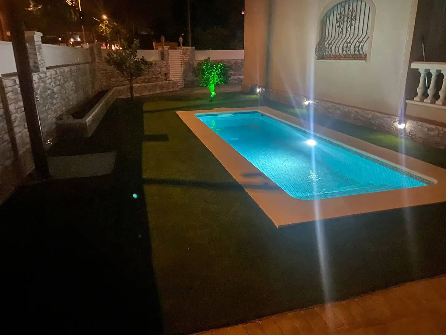 Casa a schiera con terrazza in vendita a Carrer Illes Canaries, imagen 4