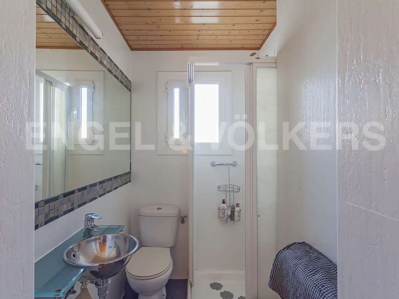 Bathroom of Houses for sale in El Masnou  with Heating, Terrace and Storage room