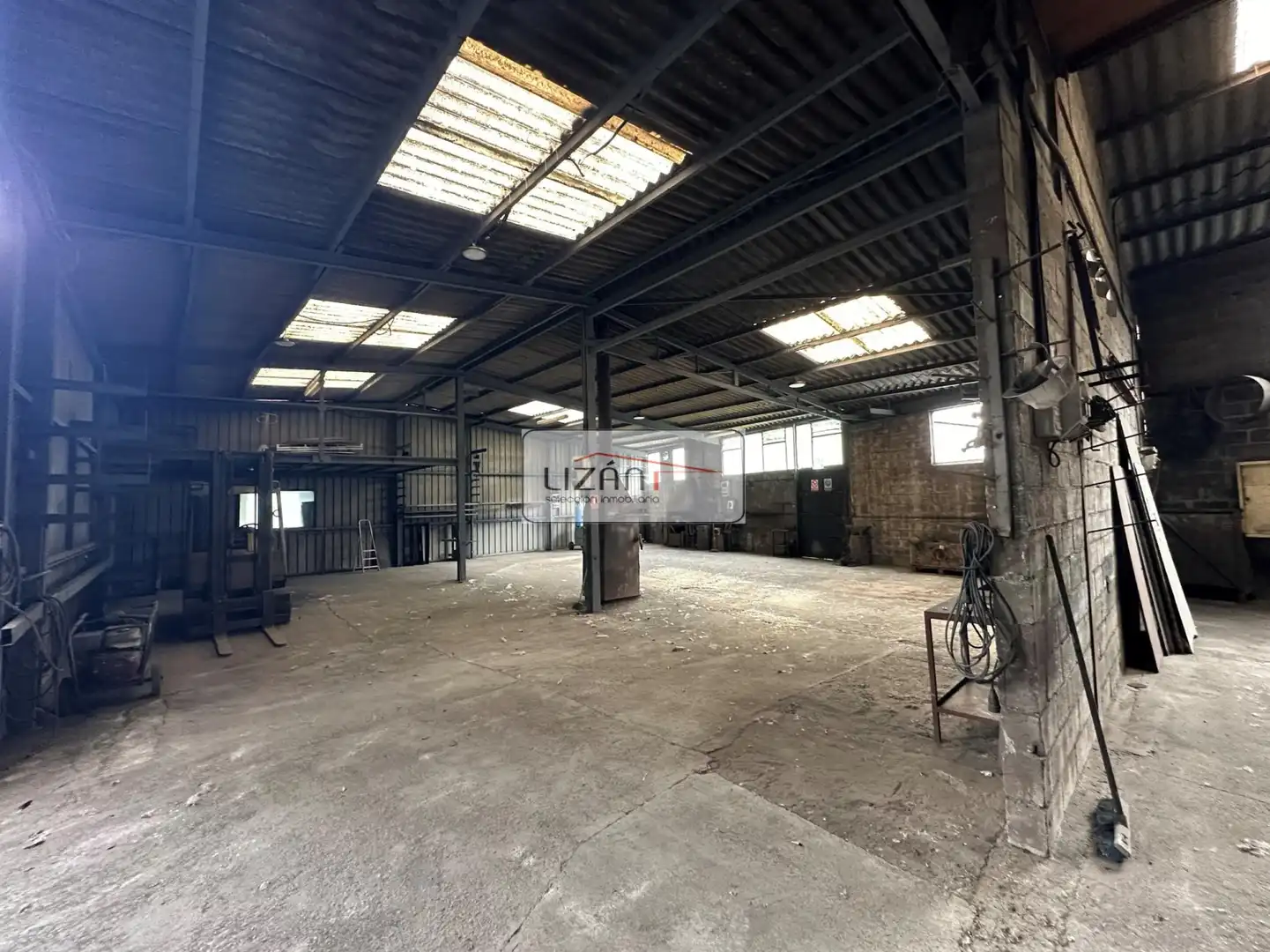 Fabrikhallen zur Miete in Santa Marina - Polígono