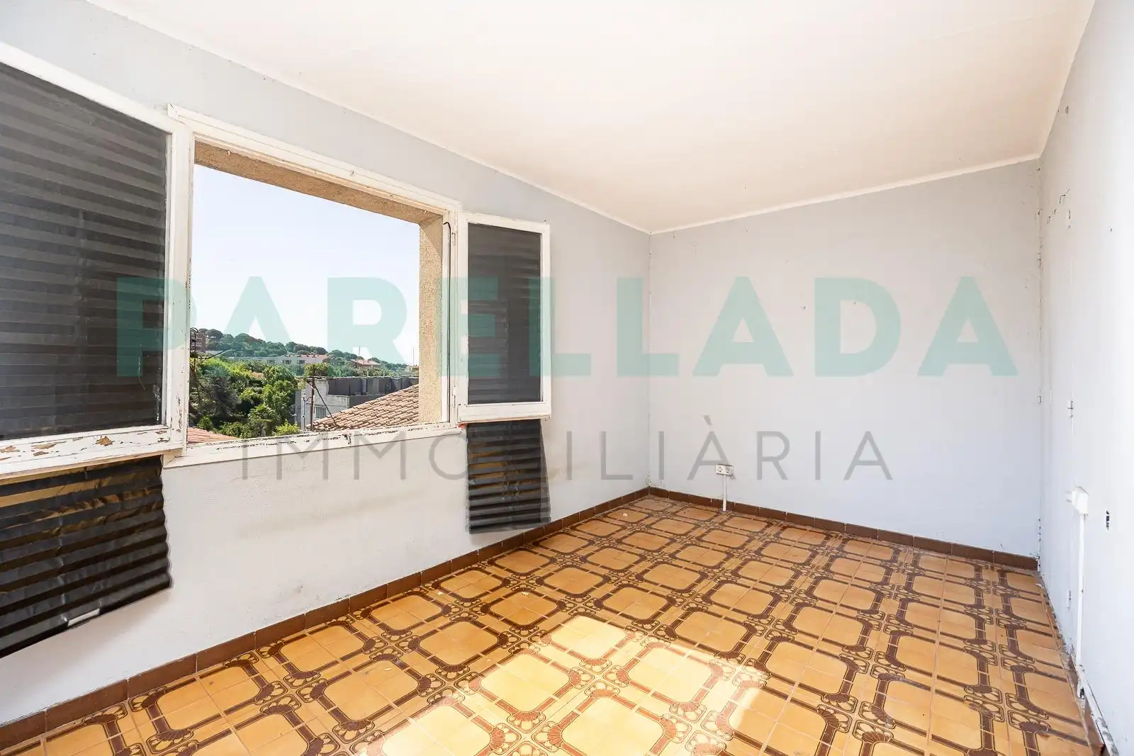 Habitación de Casa o chalet en venta en Tiana con Parquet