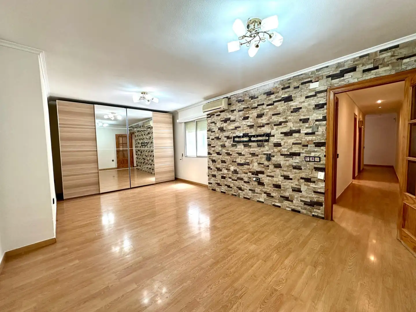 Apartamento en venta en Alicante / Alacant con Aire acondicionado, Calefacción y Balcón