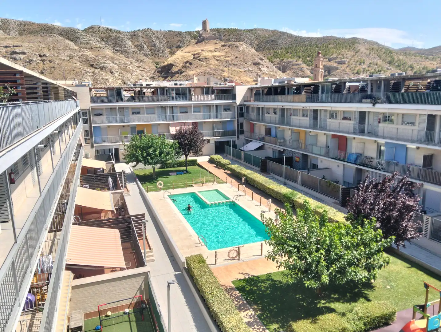 Piscina de Dúplex en venta en Cadrete con Aire acondicionado, Calefacción y Parquet