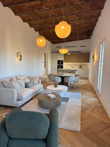 Piso en Venta en Gran Via de les Corts Catalanes en Sant Antoni