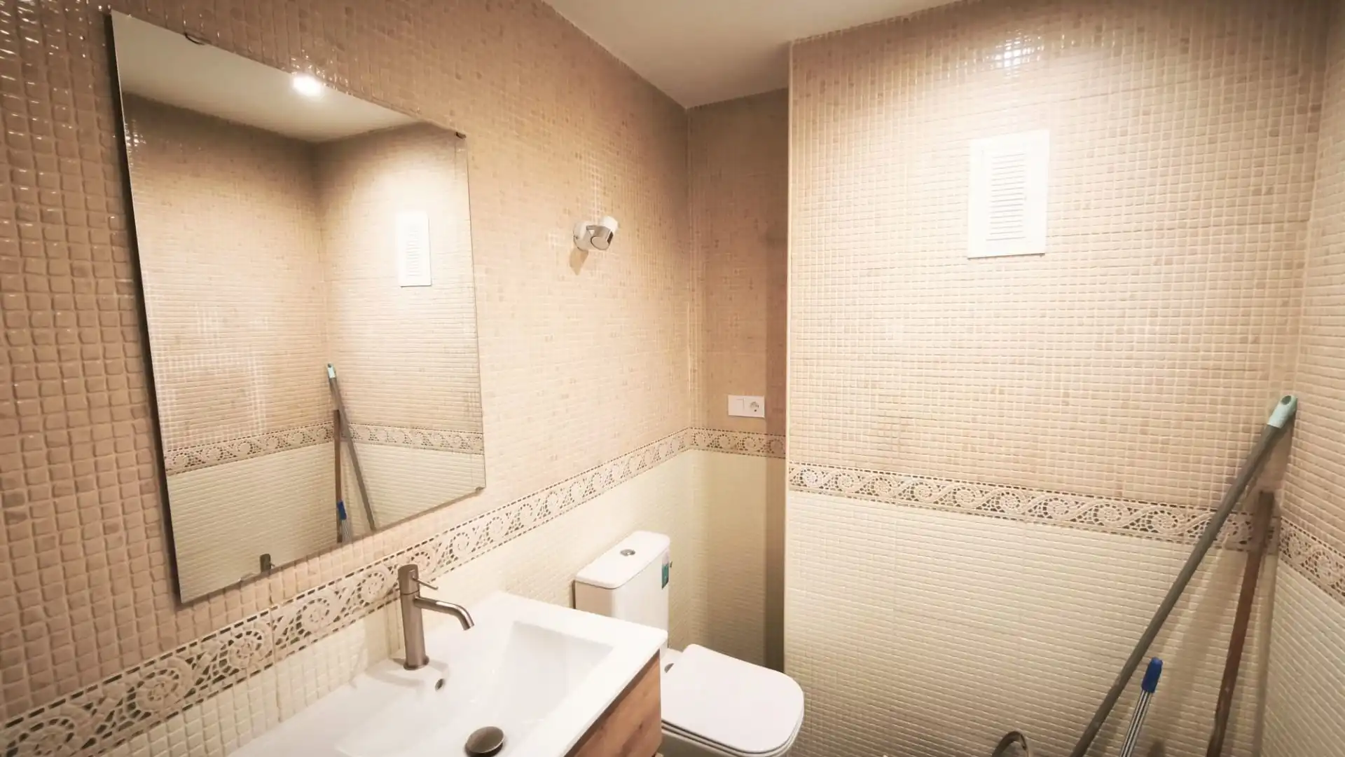 Bathroom of Flat for sale in Málaga