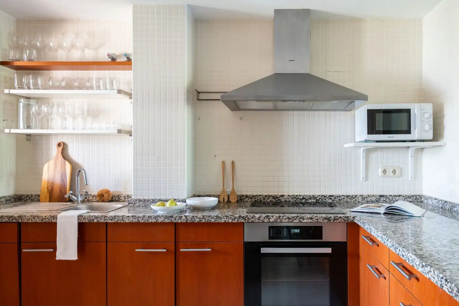 Cuina de Apartament en venda en Marbella amb Aire condicionat, Terrassa i Traster