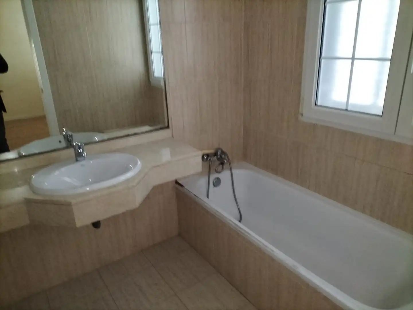 Baño de Casa adosada en venta en Moralzarzal con Jardín privado, Terraza y Trastero
