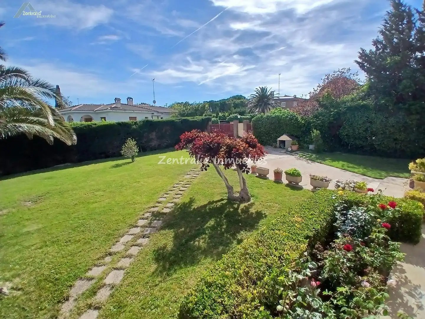 Jardín de Casa o chalet en venta en Zaragoza con Aire acondicionado, Calefacción y Jardín privado