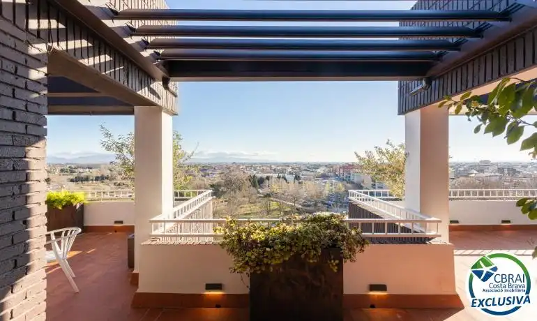 Terrassa de Àtic en venda en Figueres amb Aire condicionat, Calefacció i Parquet