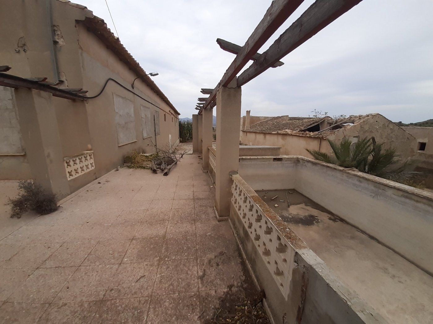 Terrasse von Country house zum Verkauf in Monóvar  / Monòver mit Privatgarten, Terrasse und Abstellraum