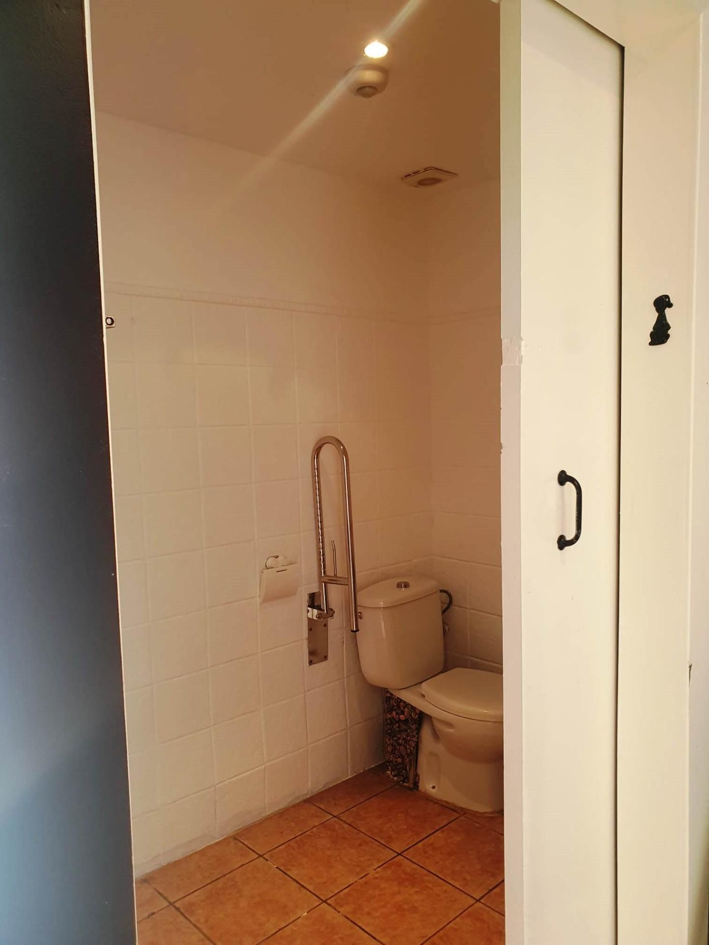 Bathroom of Premises for sale in Bormujos