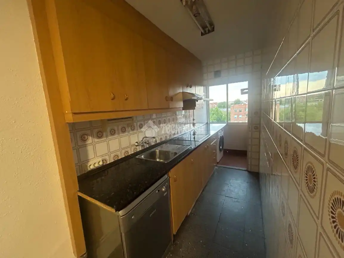 Kitchen of Flat for rent in Leganés  with Heating