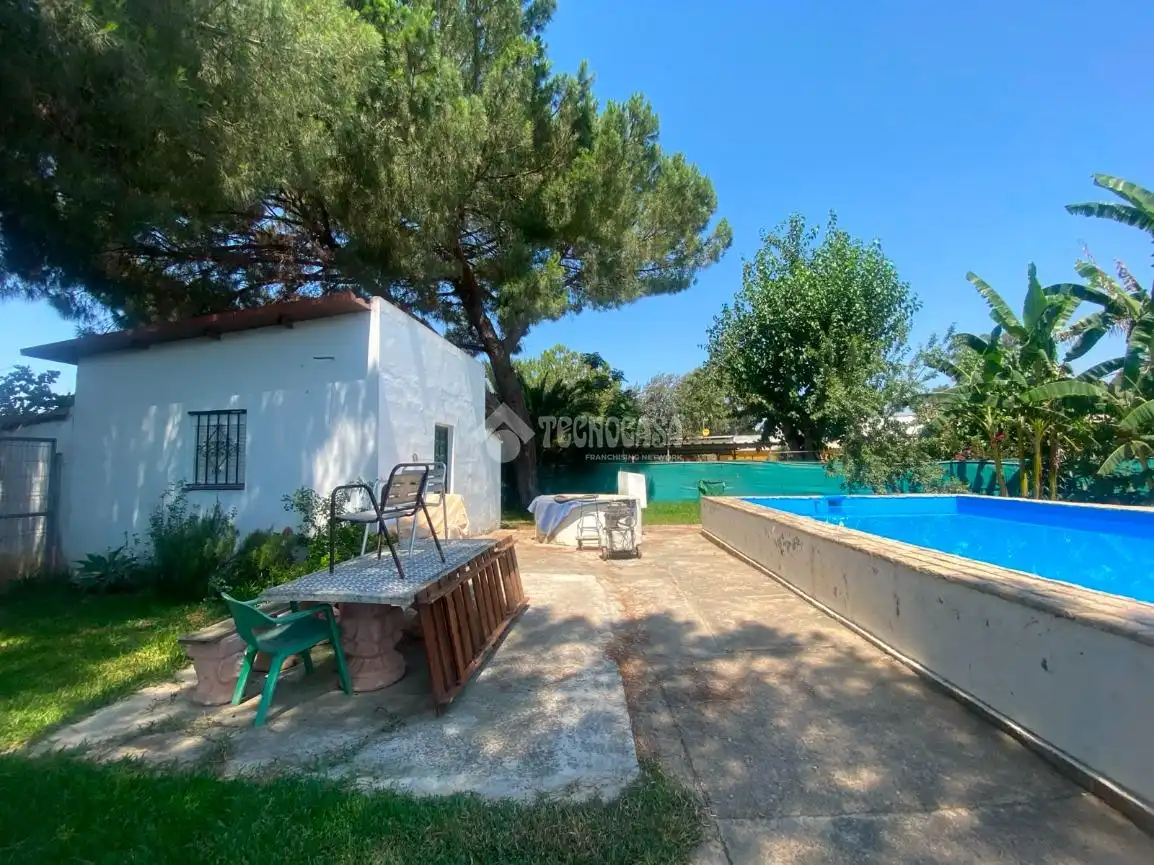Swimming pool of Country homes for sale in Dos Hermanas