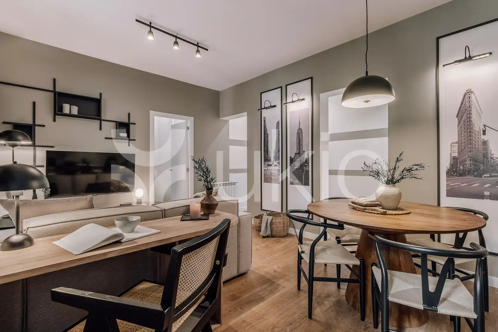 Sala d'estar de Apartament de lloguer en Madrid amb Aire condicionat, Calefacció i Moblat