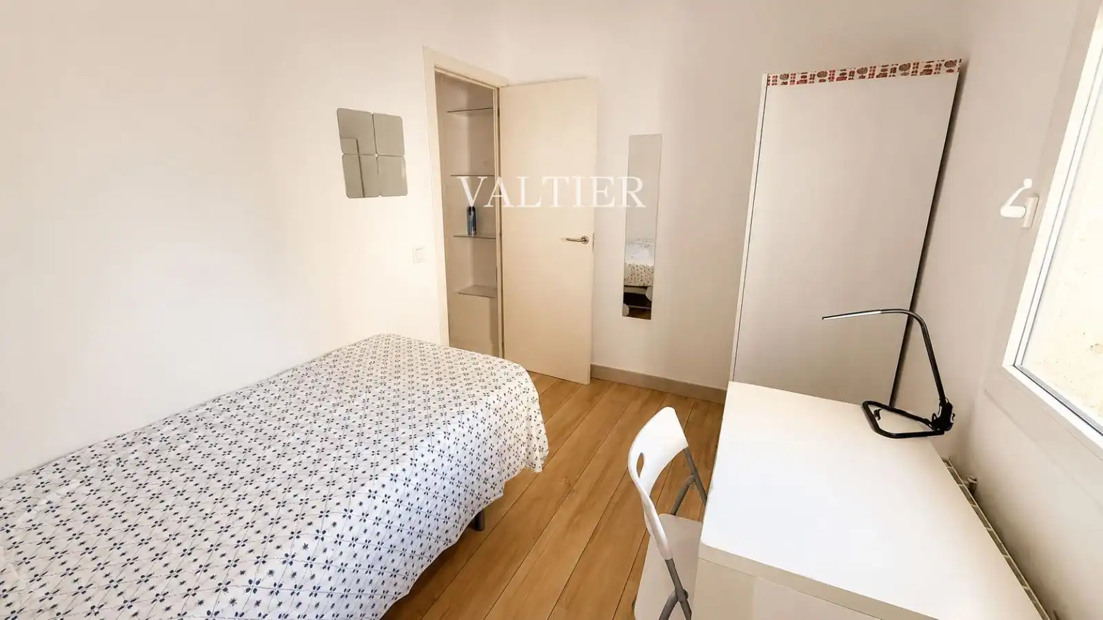 Bedroom of Attic for rent in Madrid  with Furnished
