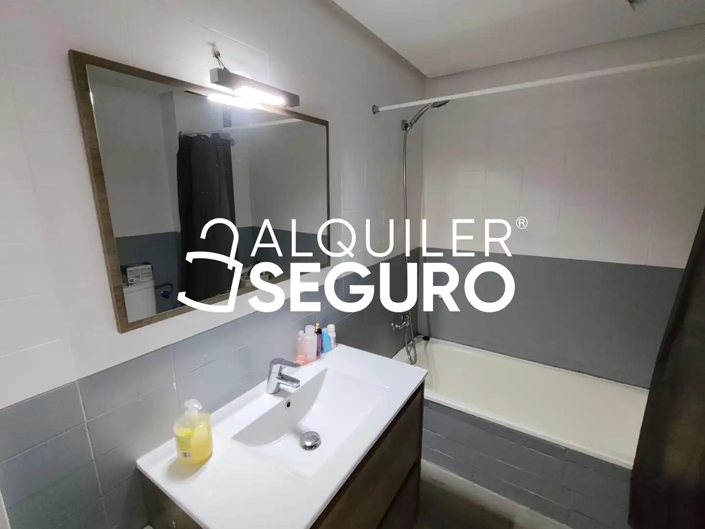 Piso con ascensor en alquiler en Fermin Caballero, imagen 13