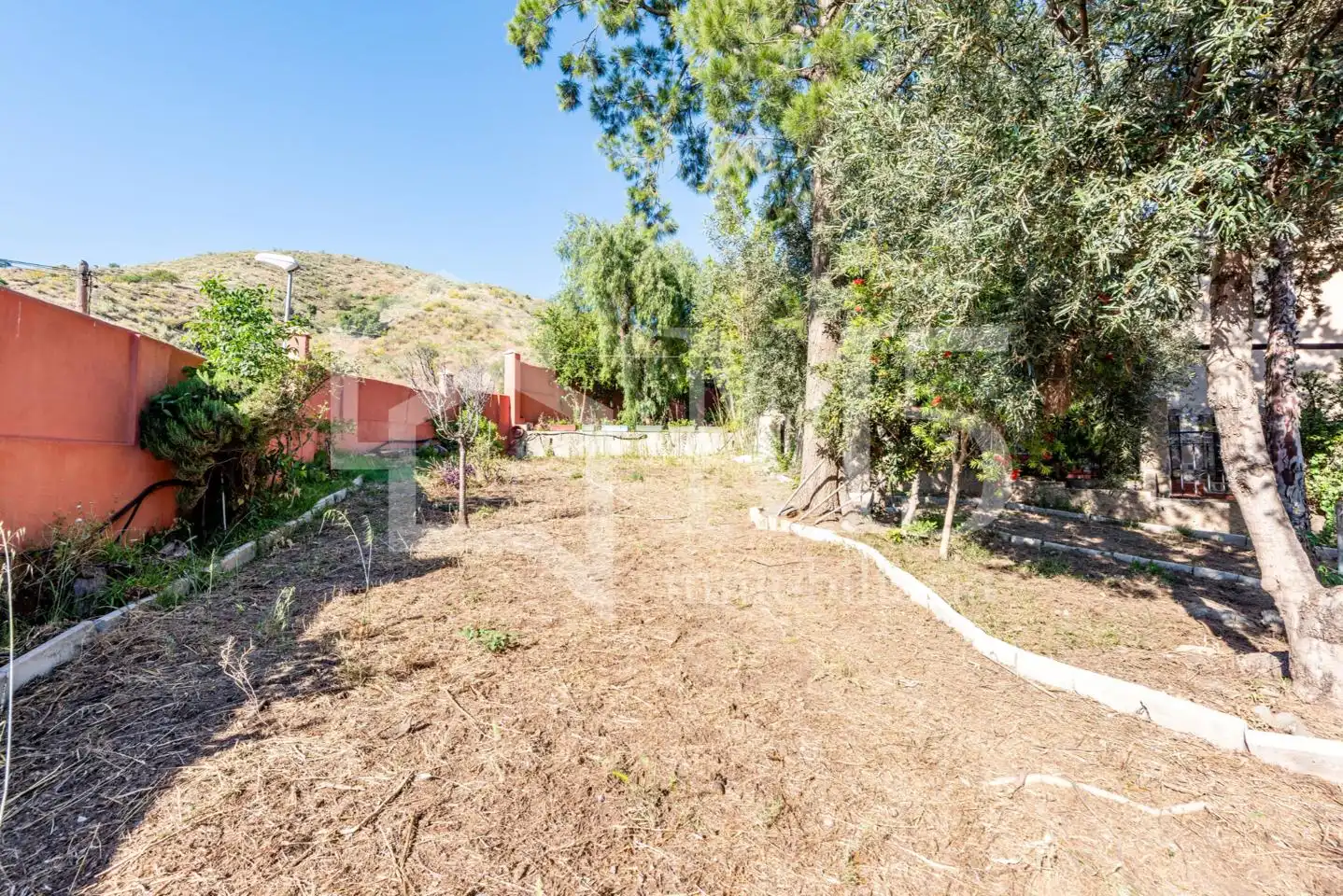 Finca rústica en venta en Rincón de la Victoria con Aire acondicionado, Jardín privado y Terraza