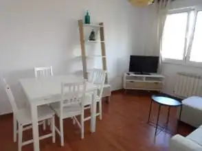 Wohnzimmer von Wohnung zur Miete in Gijón  mit Heizung, Parkett und Möbliert