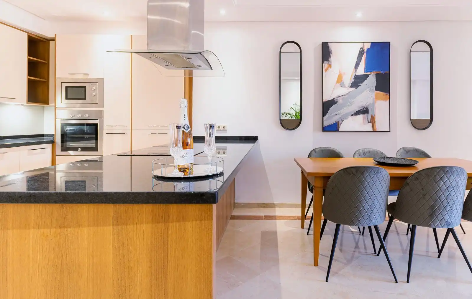 Apartamento con piscina en venta en Estepona Pueblo, imagen 6