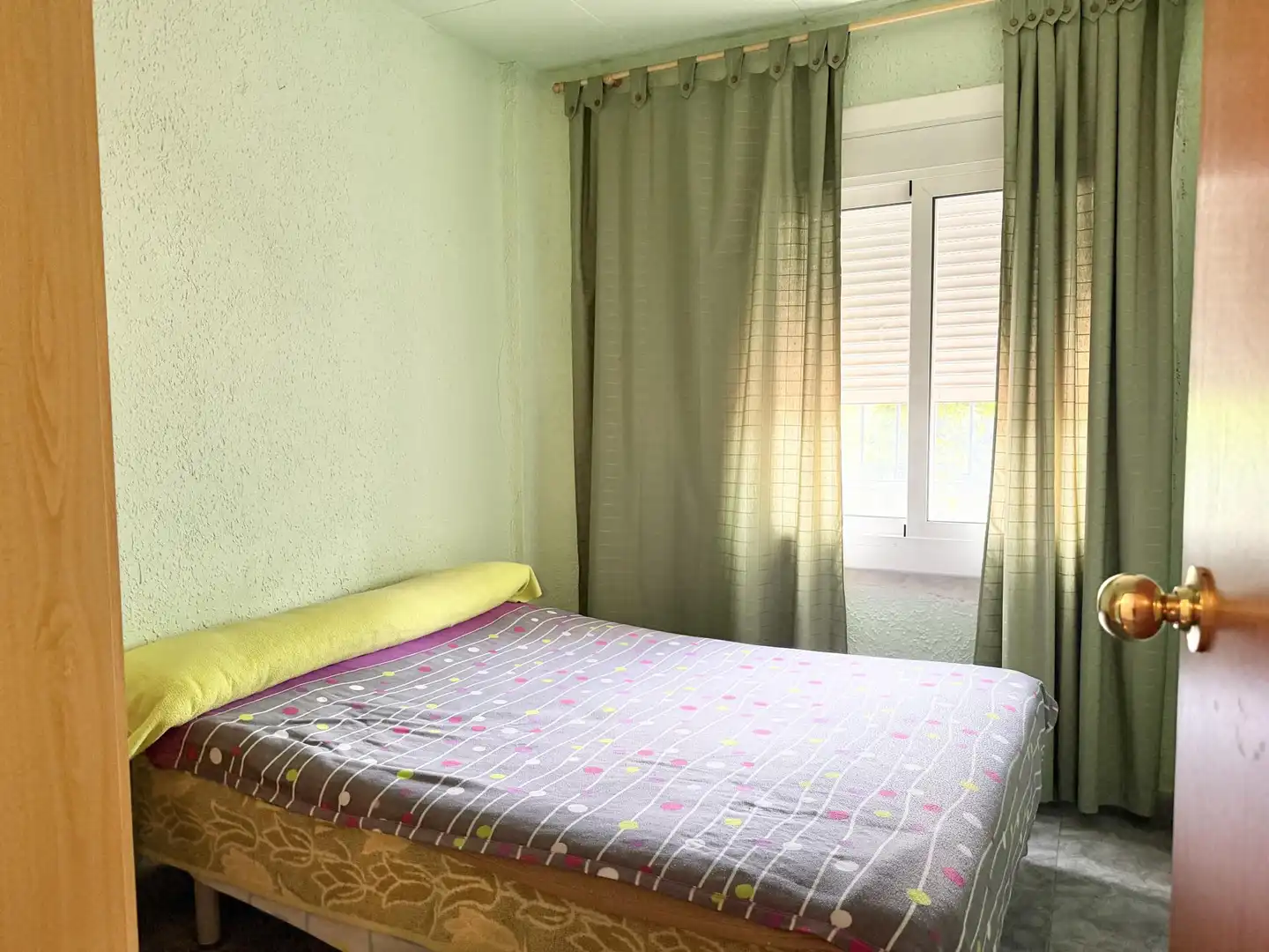 Schlafzimmer von Wohnung zum Verkauf in Guardiola de Berguedà mit Möbliert, Fernseher und Balkon