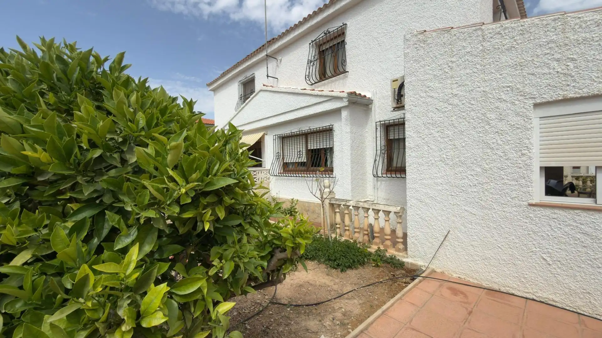 Exterior view of Detached homes for sale in San Vicente del Raspeig / Sant Vicent del Raspeig  with Storage room and Balcony