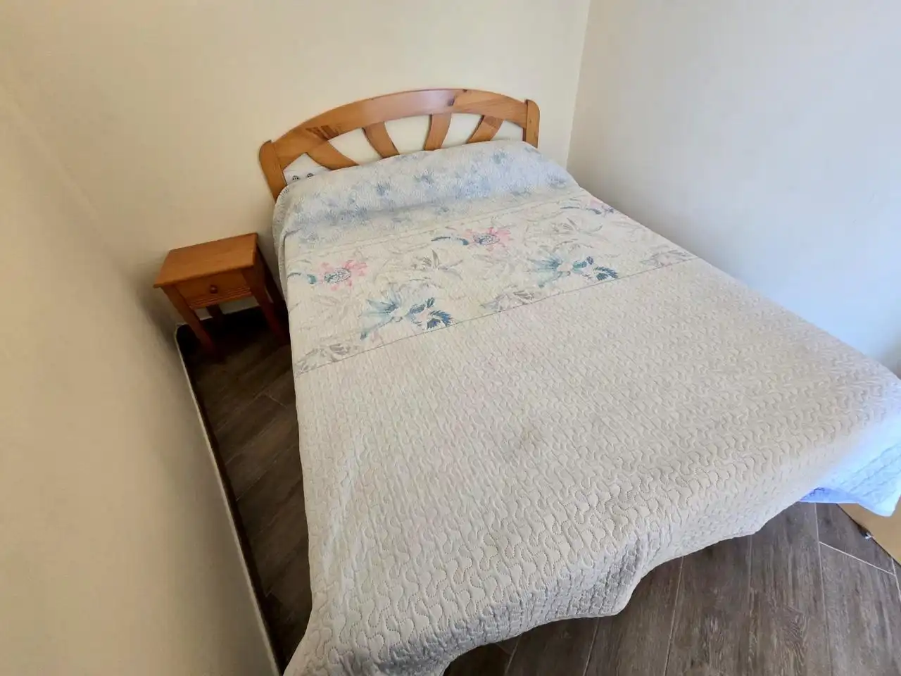 Dormitori de Apartament en venda en Gandia amb Aire condicionat, Terrassa i Moblat