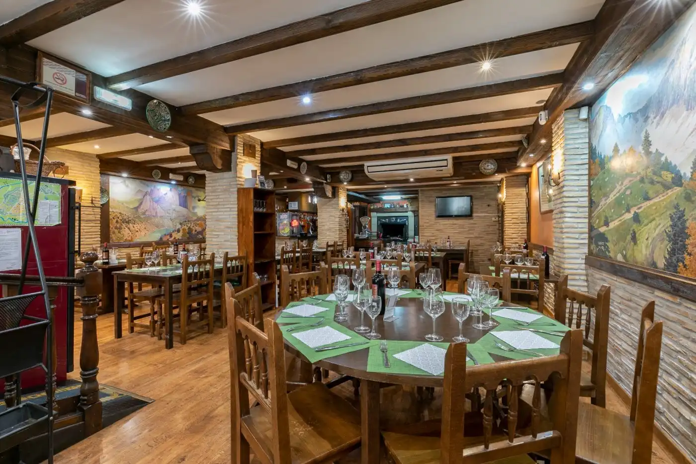 Local en venta en Jaca con Aire acondicionado, Terraza y Amueblado