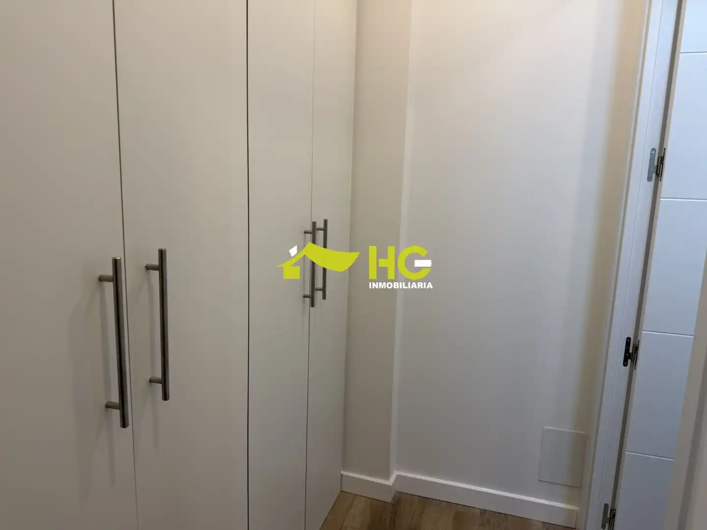 Habitación de Apartamento de alquiler en Villaviciosa de Odón con Aire acondicionado, Calefacción y Parquet