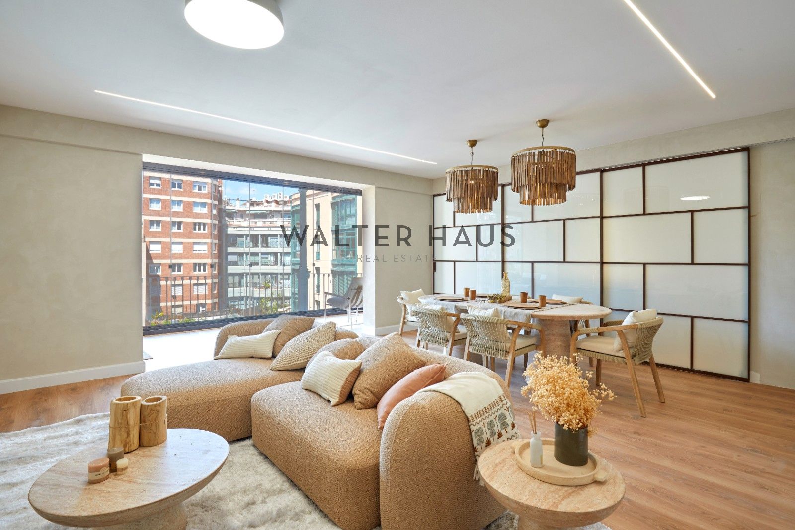 Living room of Flat for sale in  Barcelona Capital  with Air Conditioner, Heating and Terrace