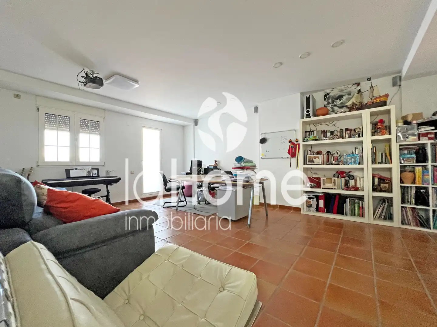 Sala d'estar de Casa o xalet en venda en Riba-roja de Túria amb Aire condicionat, Calefacció i Terrassa