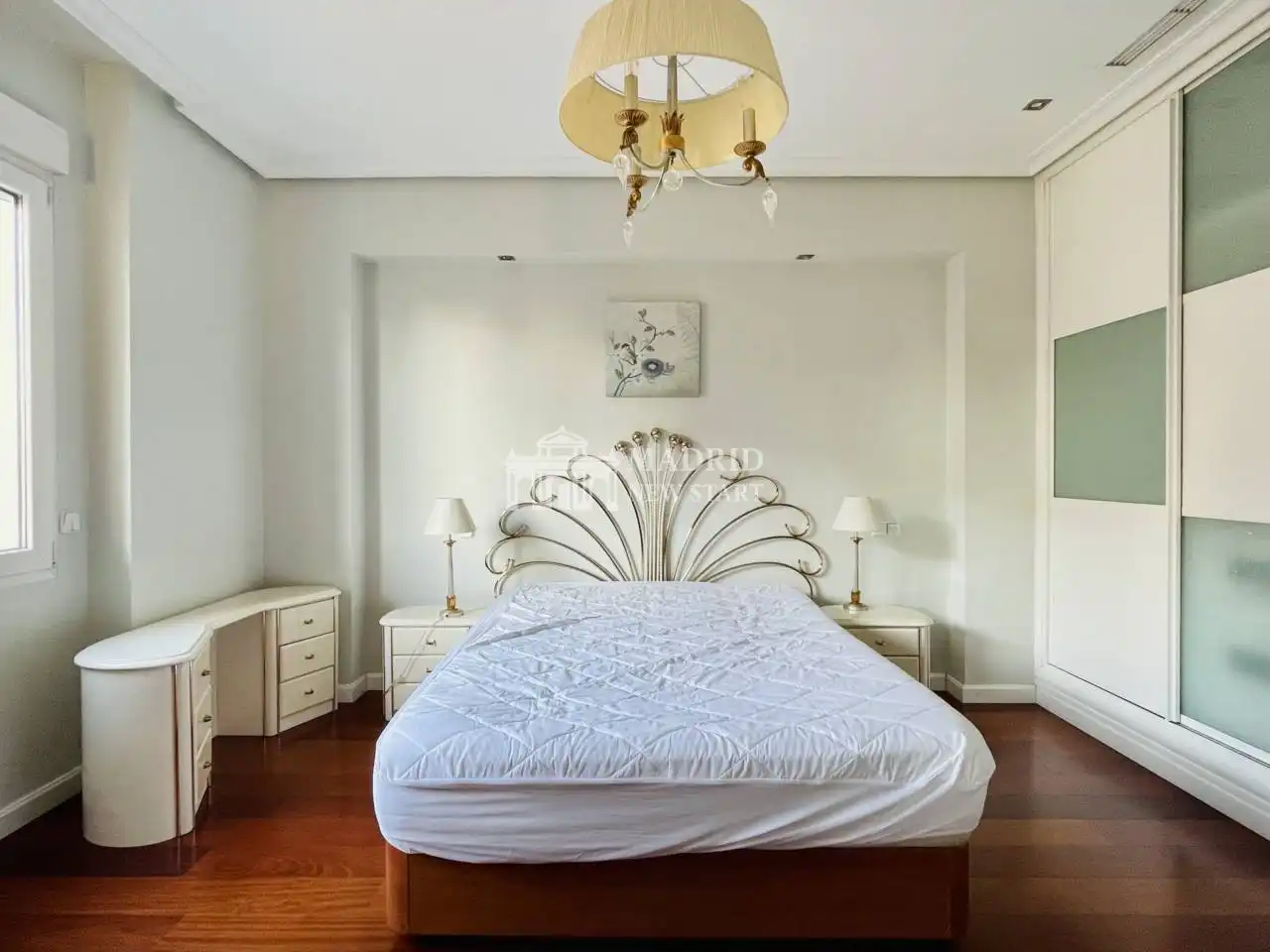Schlafzimmer von Wohnung zur Miete in Madrid mit Klimaanlage, Heizung und Parkett